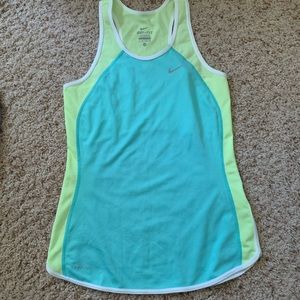 Nike dri-fit tank size xs